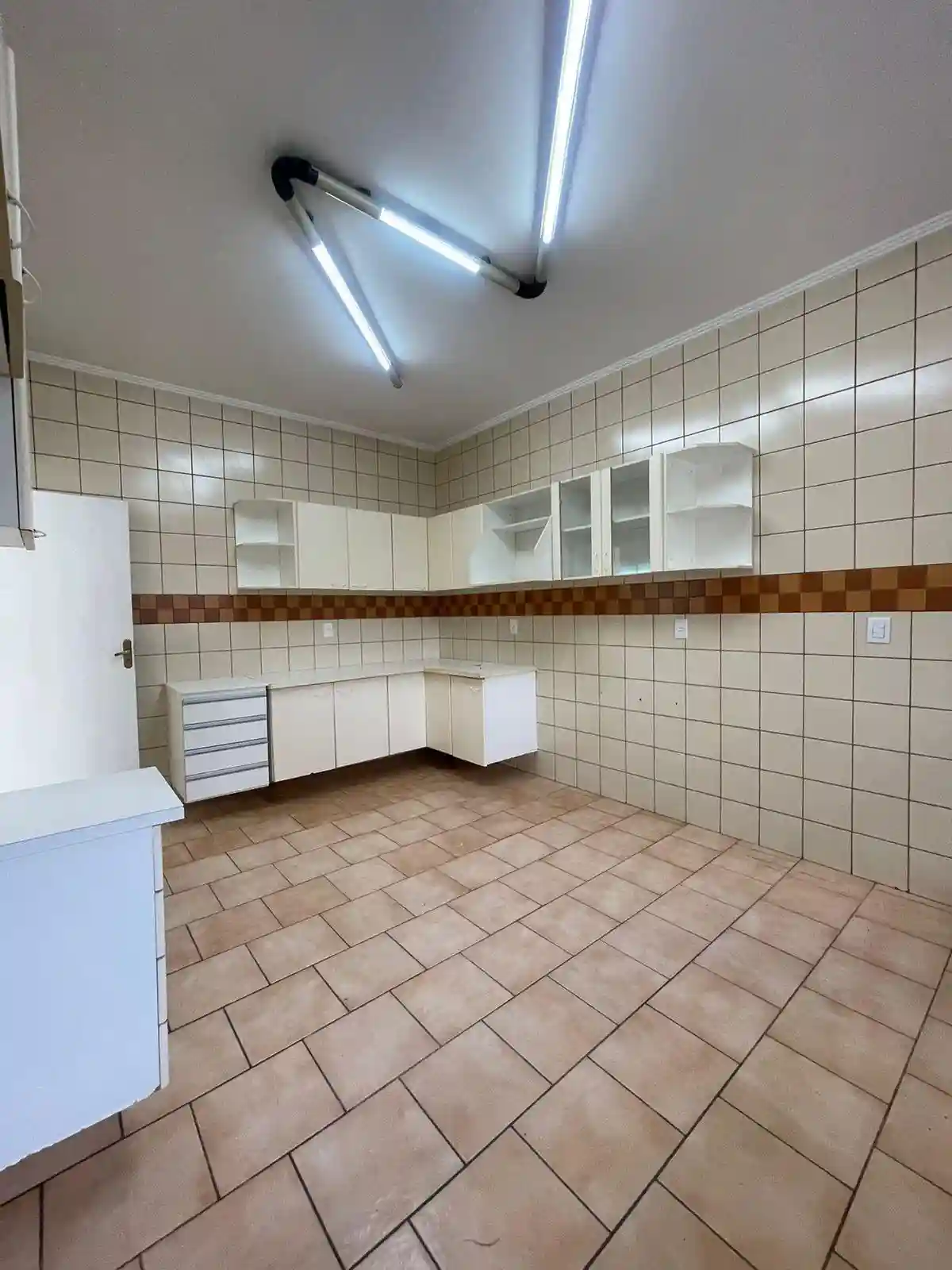 Casa com 3 quartos à venda, 450m² — foto 29 de 29