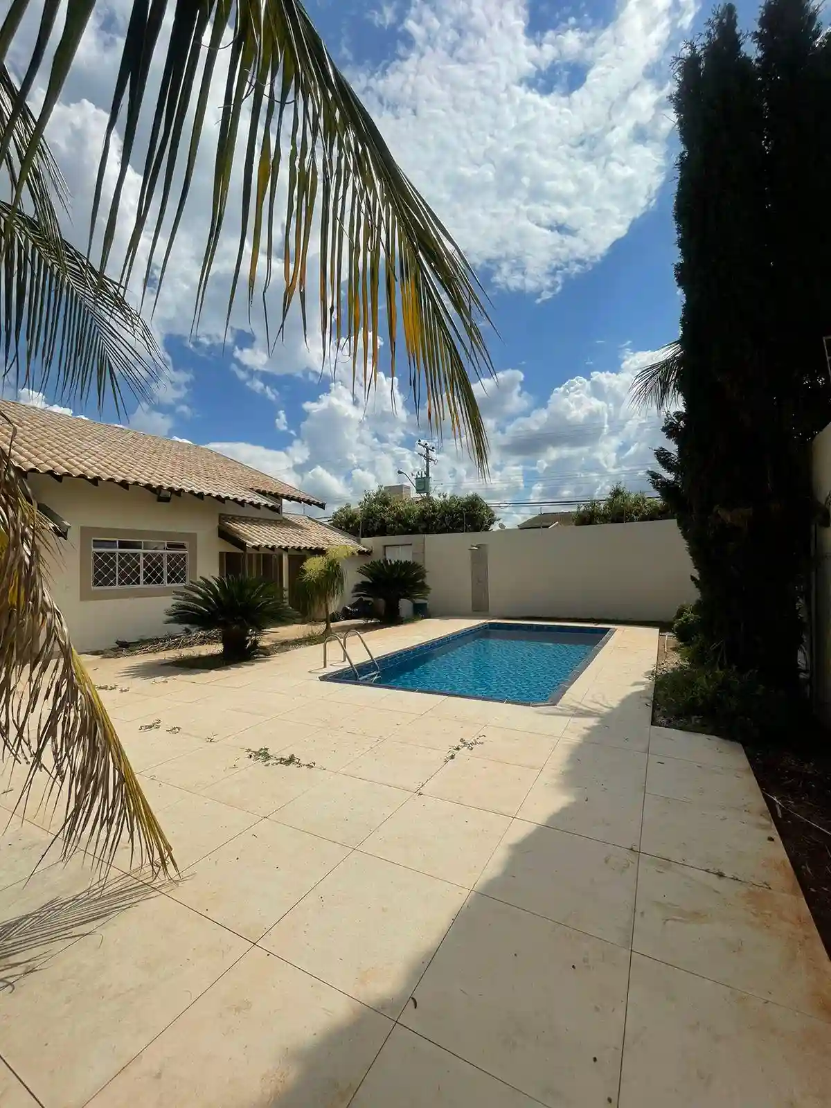 Casa com 3 quartos à venda, 450m² — foto 3 de 29