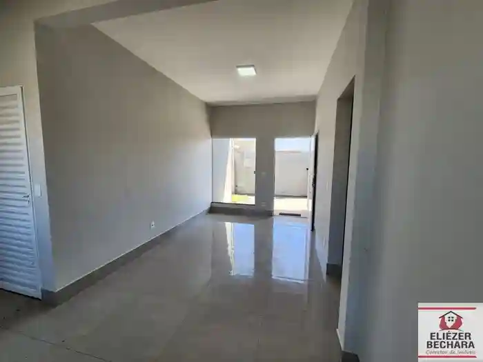 Casa com 3 quartos à venda, 80m² — foto 1 de 5