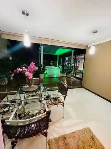 Casa de Condomínio com 3 quartos à venda, 230m² — foto 11 de 20