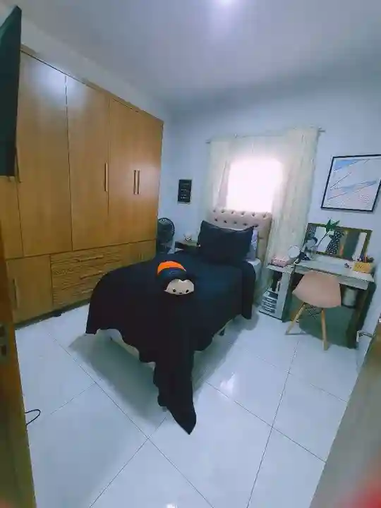 Casa com 3 quartos à venda, 220m² — foto 2 de 18