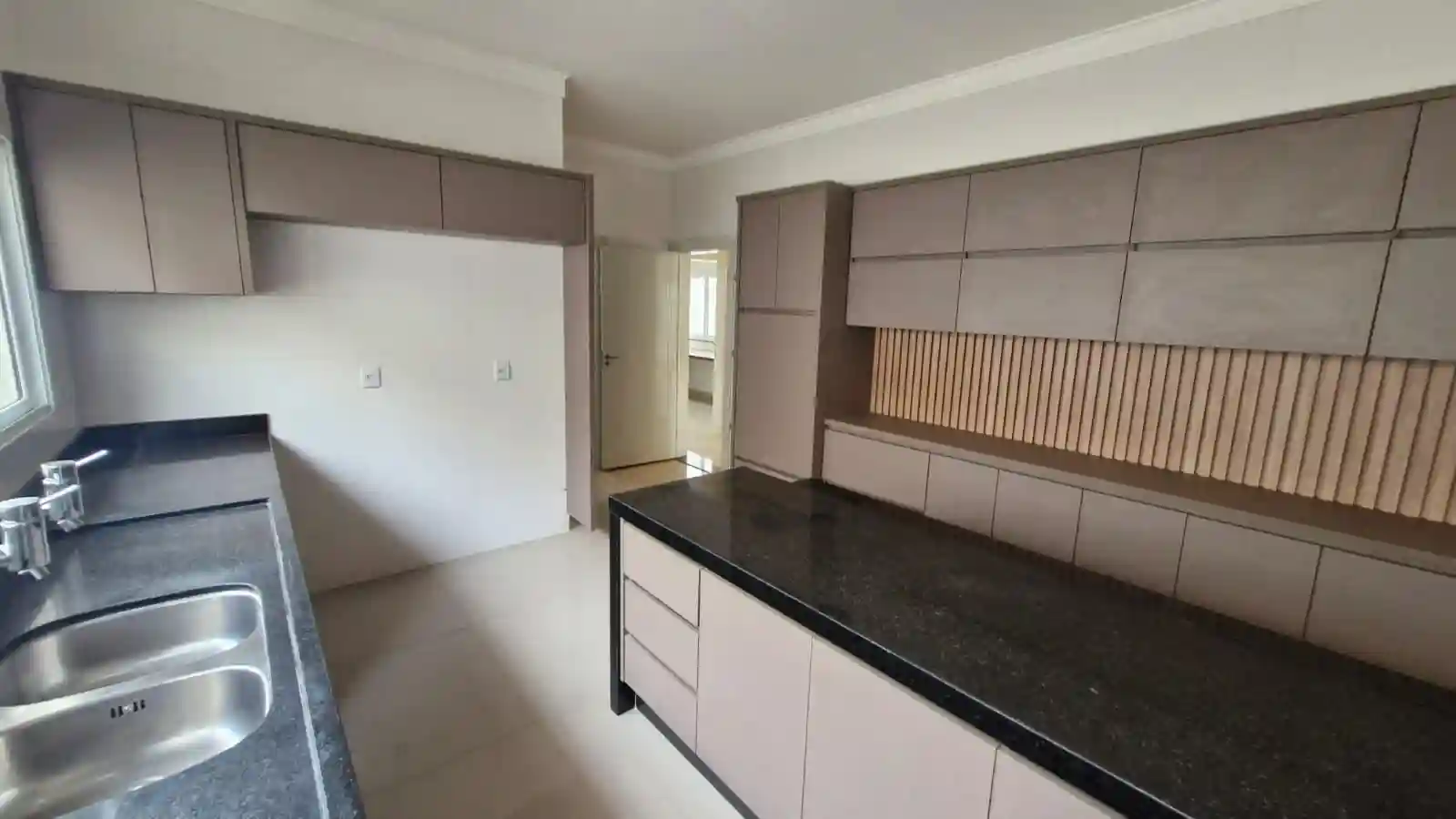 Casa de Condomínio com 4 quartos à venda, 520m² — foto 15 de 29