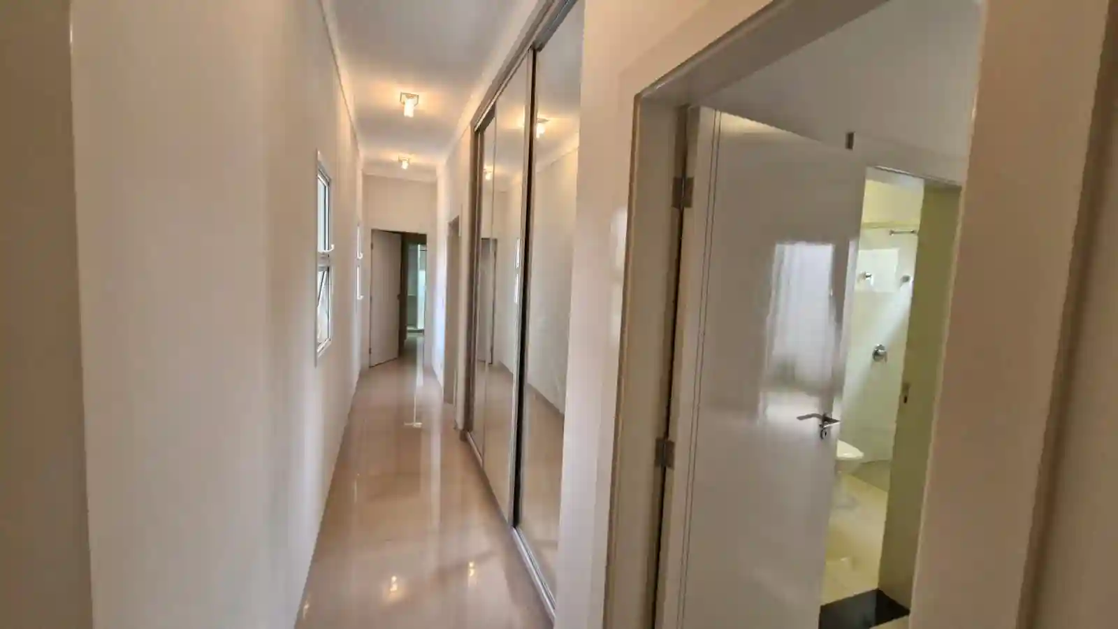 Casa de Condomínio com 4 quartos à venda, 520m² — foto 21 de 29