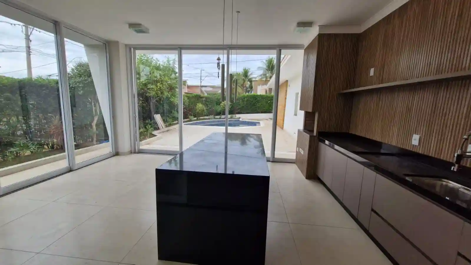 Casa de Condomínio com 4 quartos à venda, 520m² — foto 3 de 29