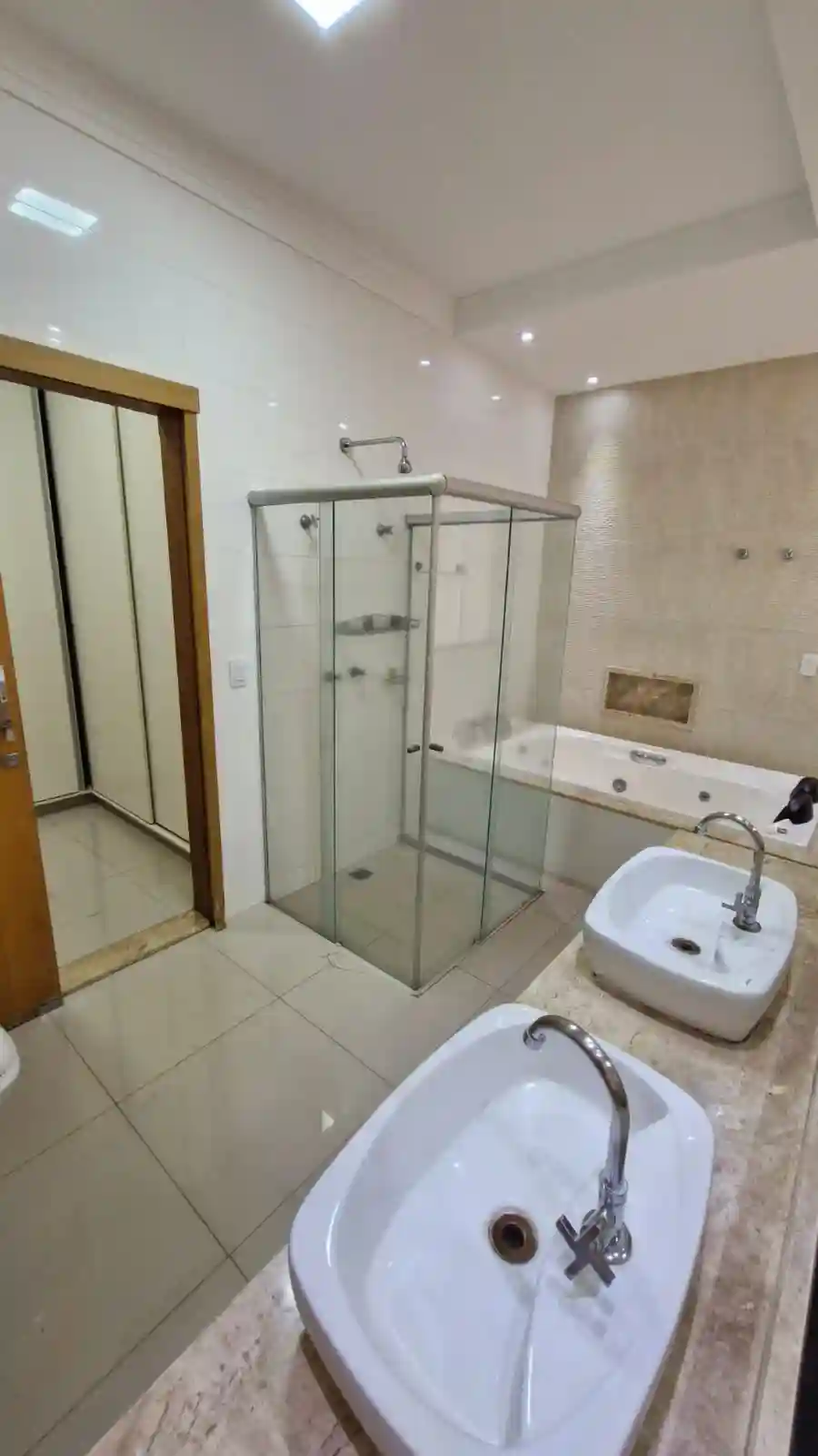 Casa de Condomínio com 3 quartos à venda, 400m² — foto 16 de 24