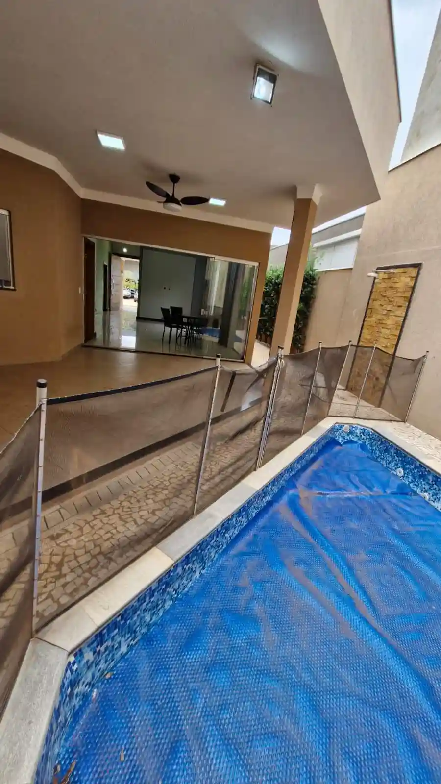Casa de Condomínio com 3 quartos à venda, 400m² — foto 1 de 24