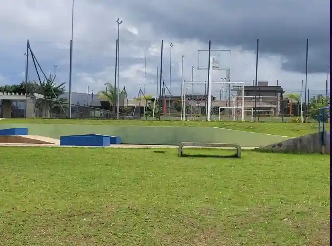 Terreno / Lote / Condomínio  à venda, 253m² — foto 4 de 8
