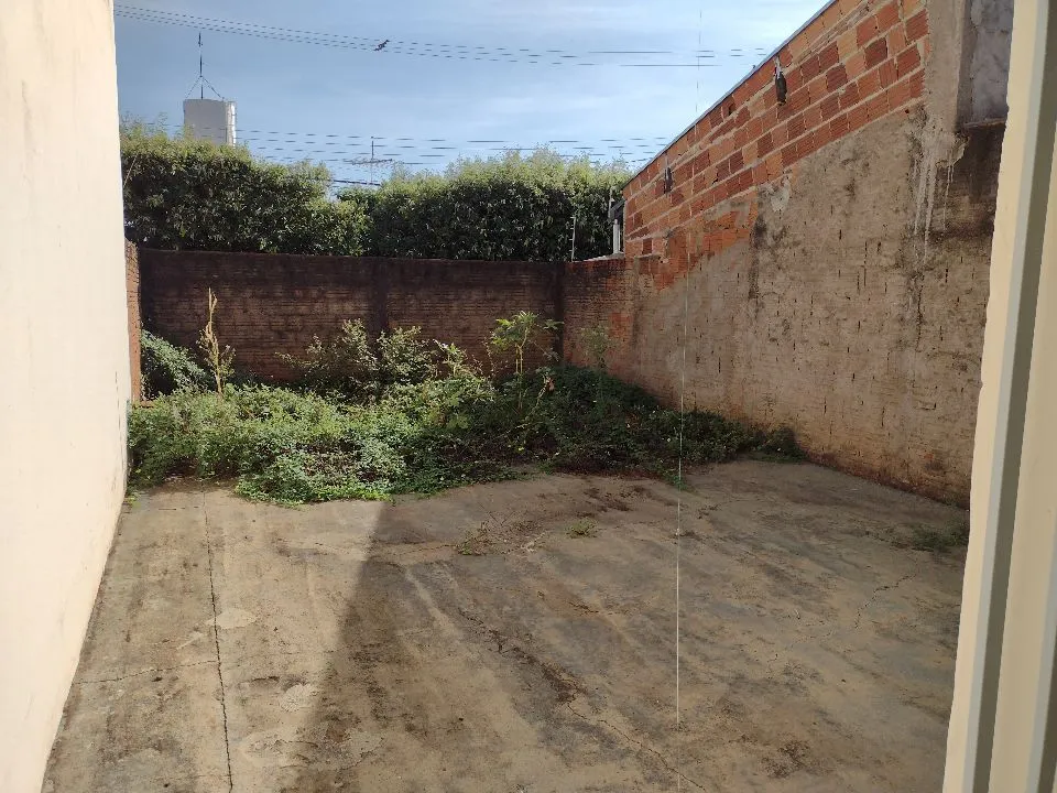Casa à venda — foto 2 de 3