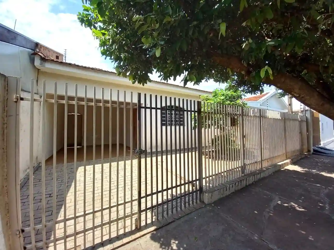 Casa com 2 quartos à venda, 160m² — foto 1 de 16