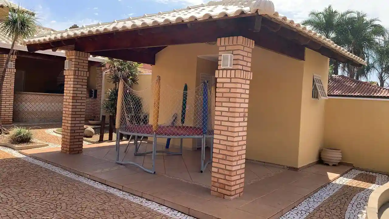 Fazenda / Sítio / Chácara com 3 quartos à venda, 1000m² — foto 5 de 17