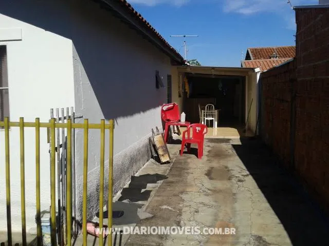 Casa à venda — foto 2 de 2
