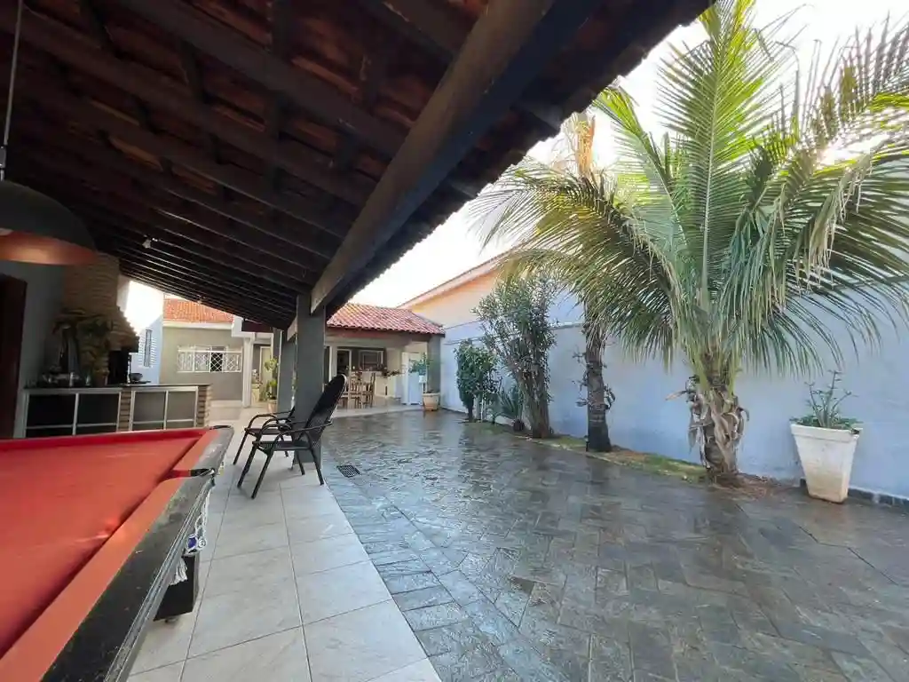 Casa com 3 quartos à venda, 341m² — foto 8 de 10