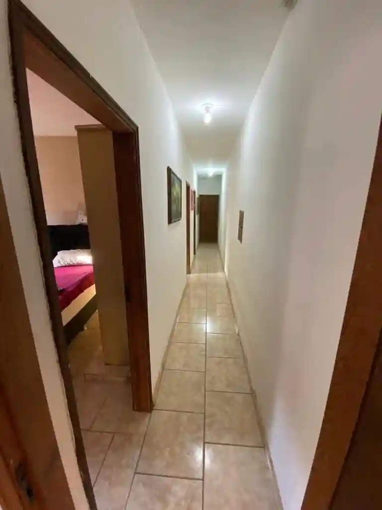 Casa com 3 quartos à venda, 341m² — foto 5 de 10