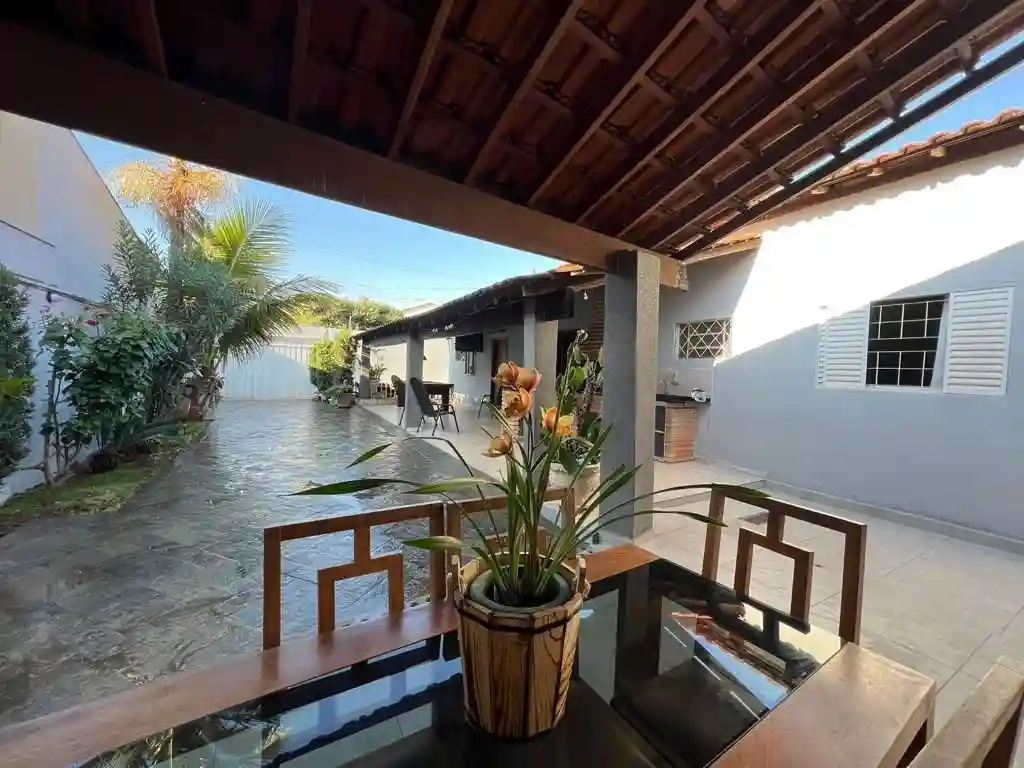 Casa com 3 quartos à venda, 341m² — foto 9 de 10