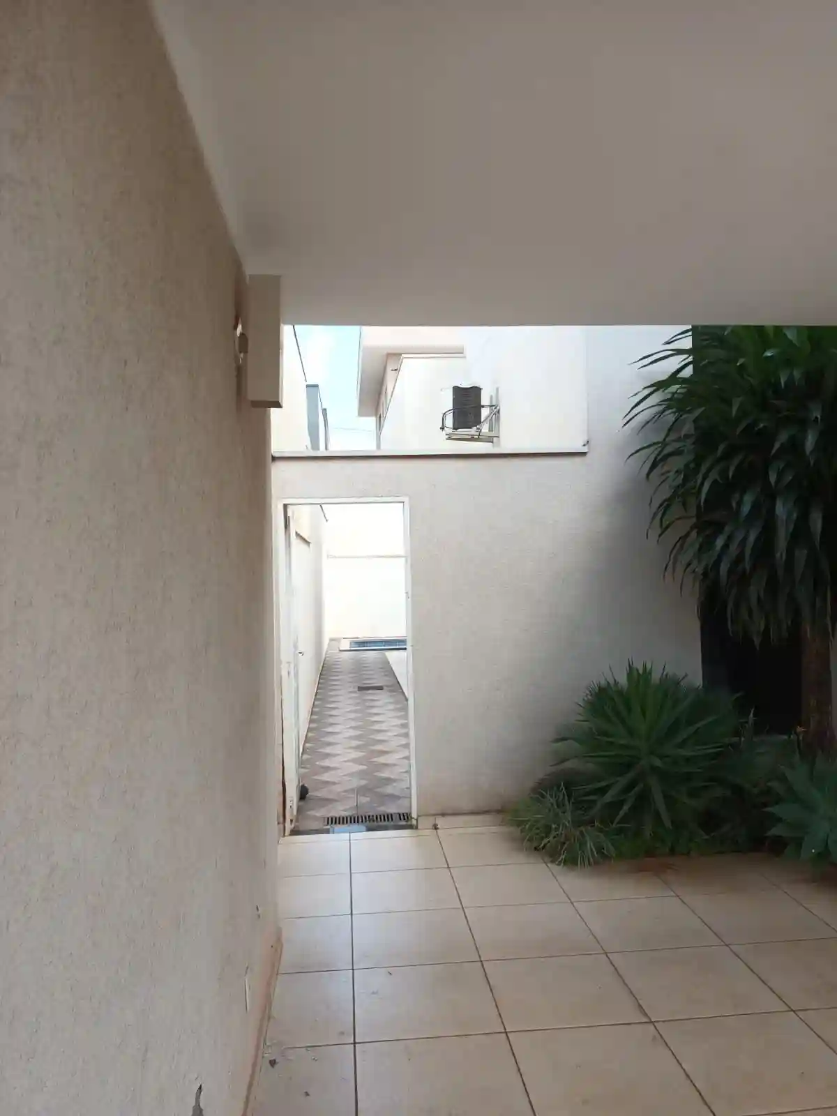 Casa de Condomínio com 3 quartos à venda, 253m² — foto 8 de 23