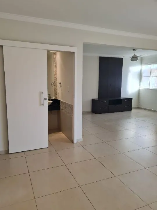 Apartamento com 3 quartos à venda, 106m² — foto 4 de 5