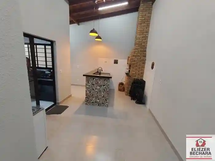 Casa com 3 quartos à venda, 120m² — foto 1 de 39