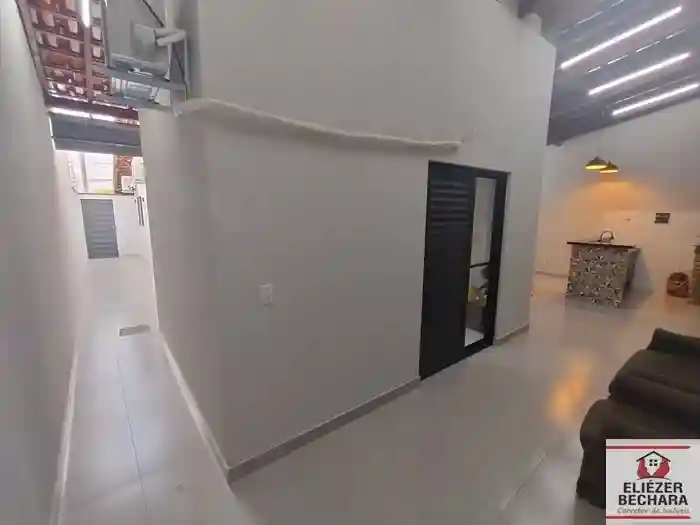 Casa com 3 quartos à venda, 120m² — foto 3 de 39