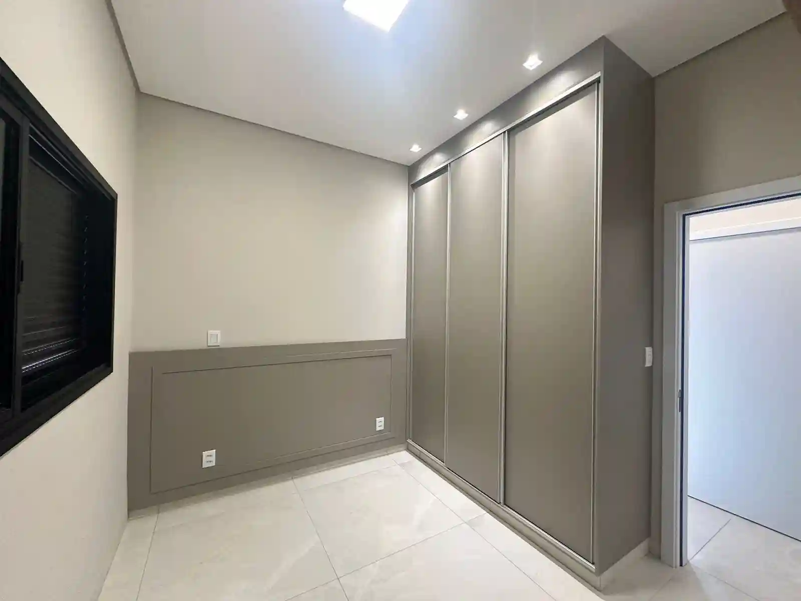 Casa de Condomínio com 3 quartos à venda, 253m² — foto 24 de 29