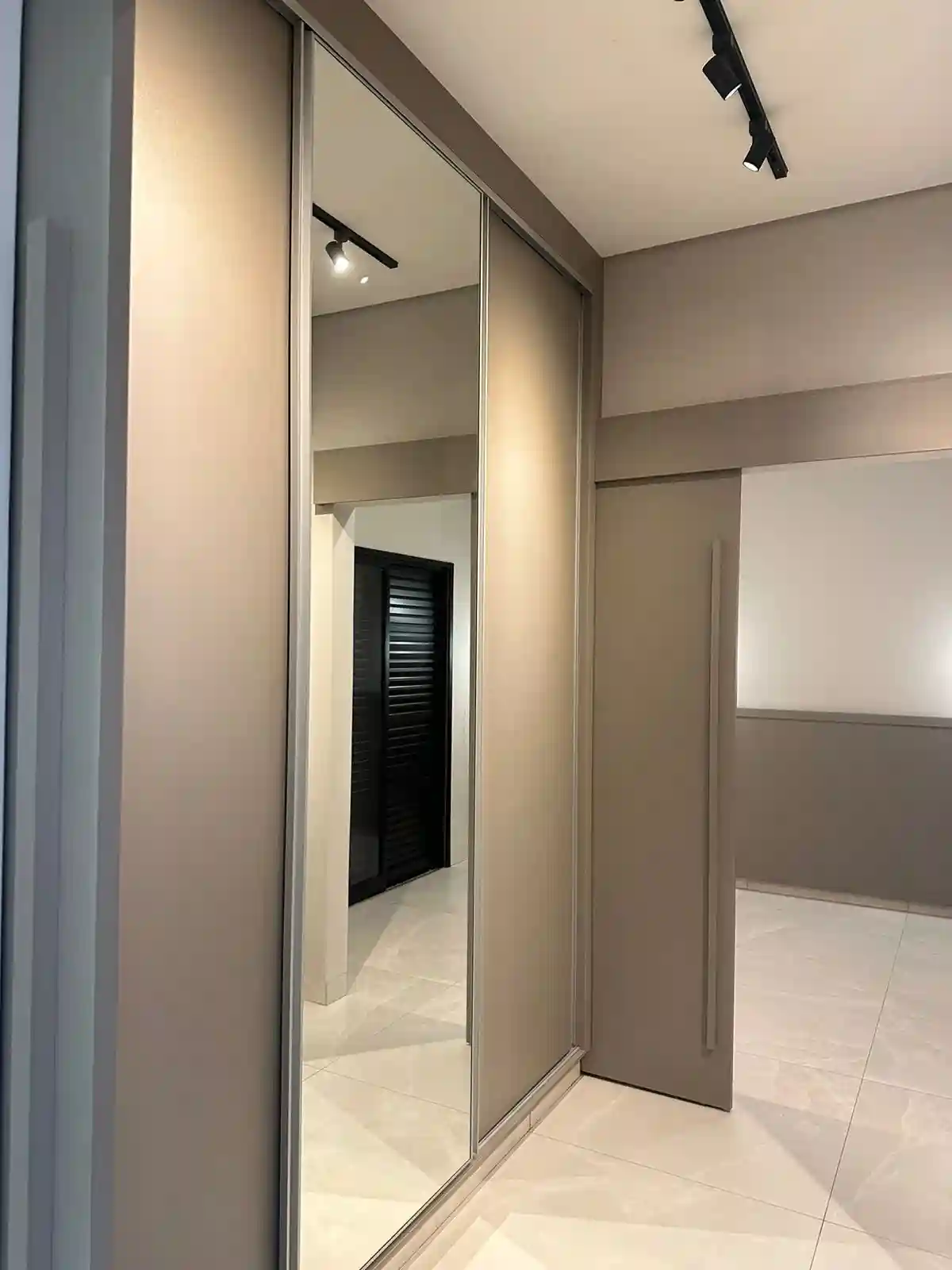 Casa de Condomínio com 3 quartos à venda, 253m² — foto 20 de 29