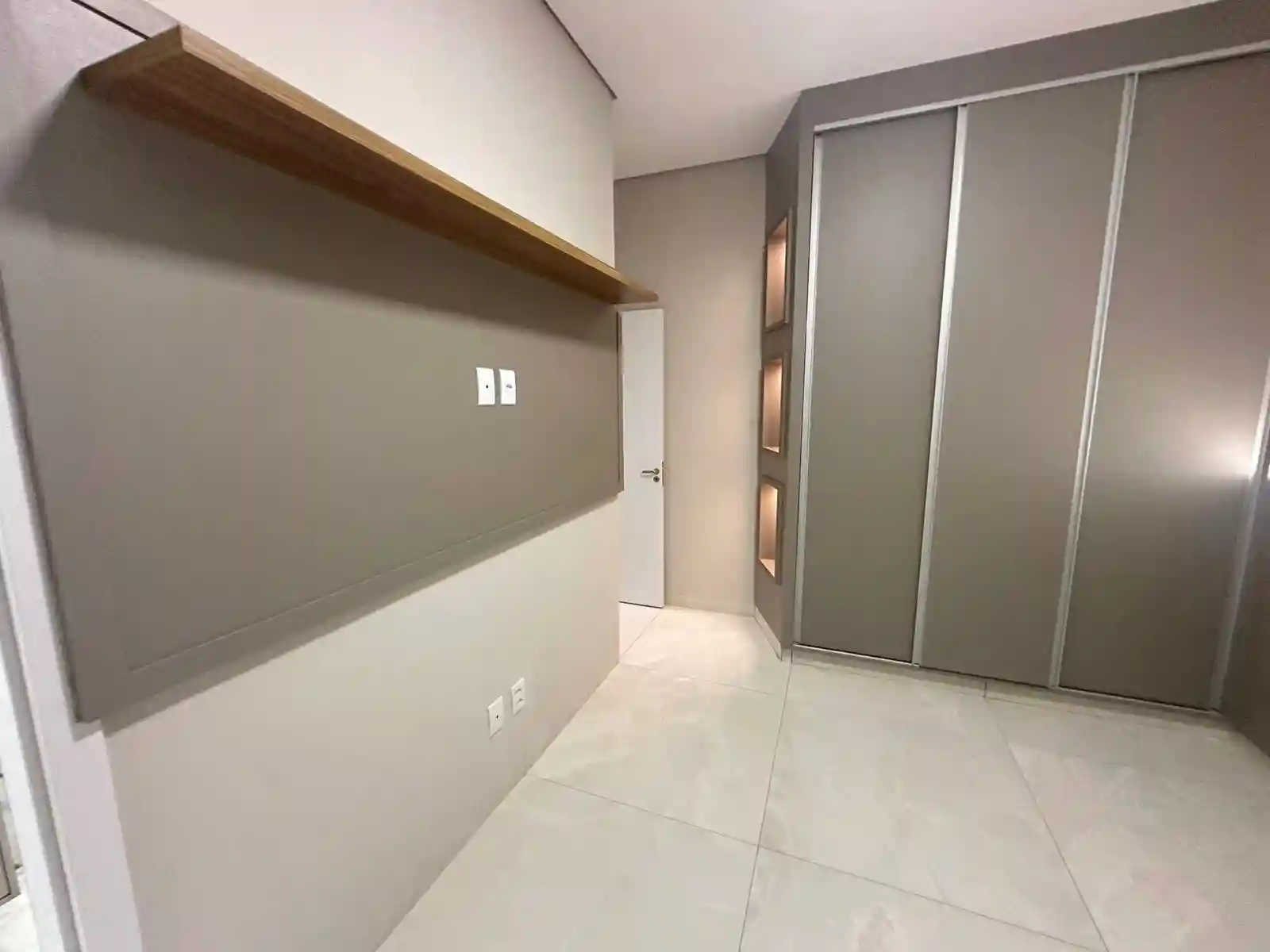 Casa de Condomínio com 3 quartos à venda, 253m² — foto 28 de 29