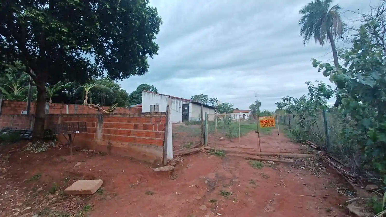 Fazenda / Sítio / Chácara  à venda, 1288m² — foto 1 de 3