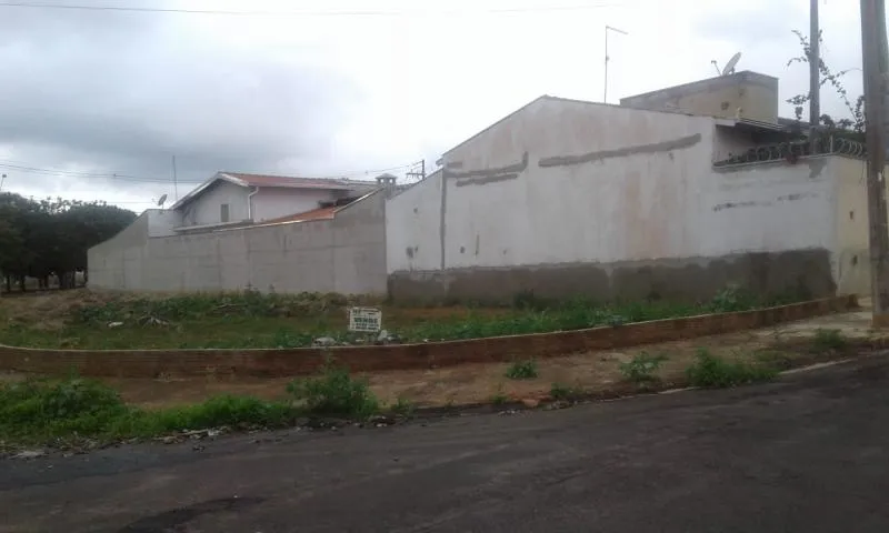 Terreno / Lote / Condomínio à venda — foto 1 de 1
