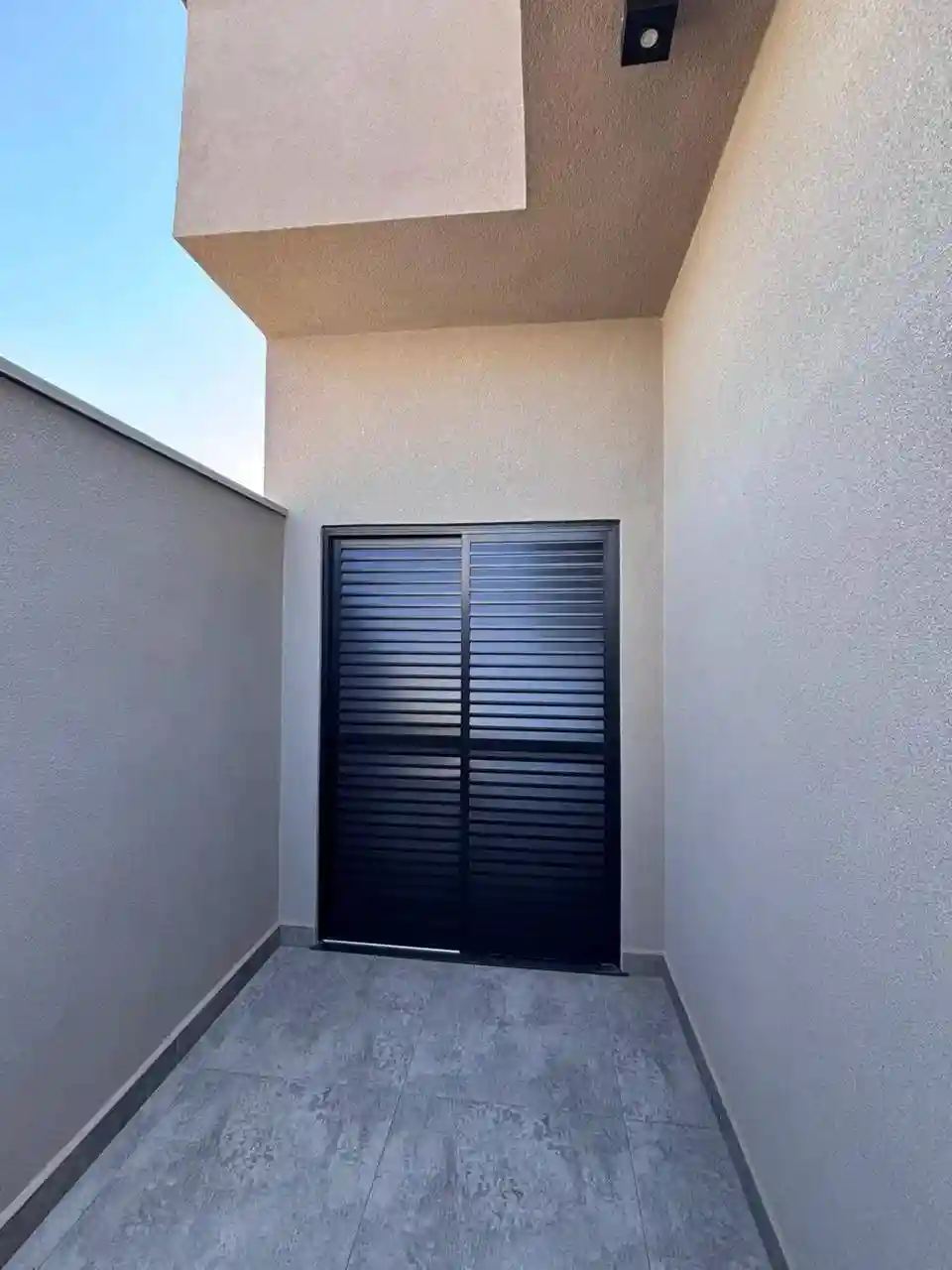 Casa de Condomínio com 3 quartos à venda, 306m² — foto 2 de 42