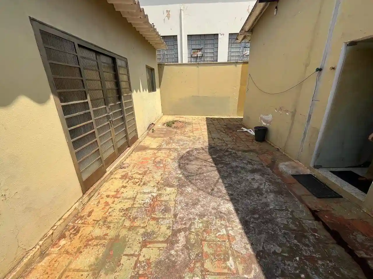 Casa Comercial com 4 quartos à venda, 200m² — foto 23 de 24
