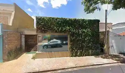 Casa Comercial com 4 quartos à venda, 200m² — foto 1 de 24