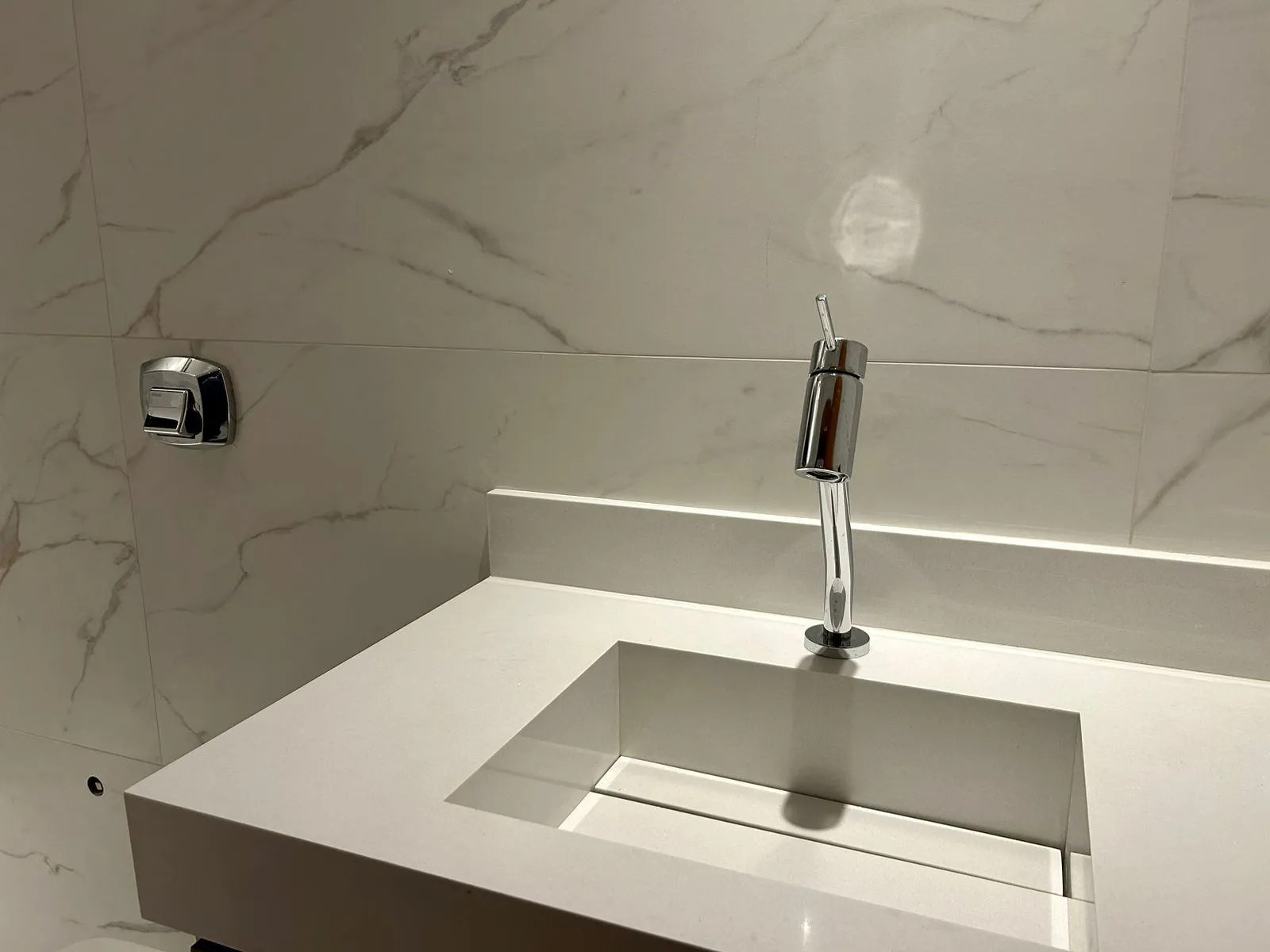 Casa de Condomínio com 3 quartos à venda, 303m² — foto 9 de 26