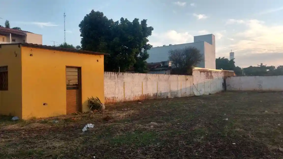 Terreno / Lote / Condomínio à venda — foto 9 de 10