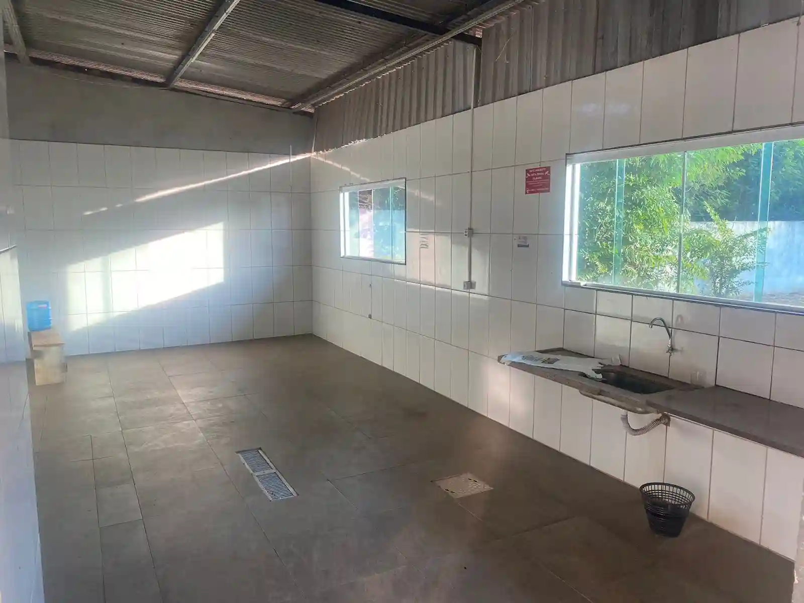 Galpão / Depósito / Armazém  à venda, 2300m² — foto 6 de 7