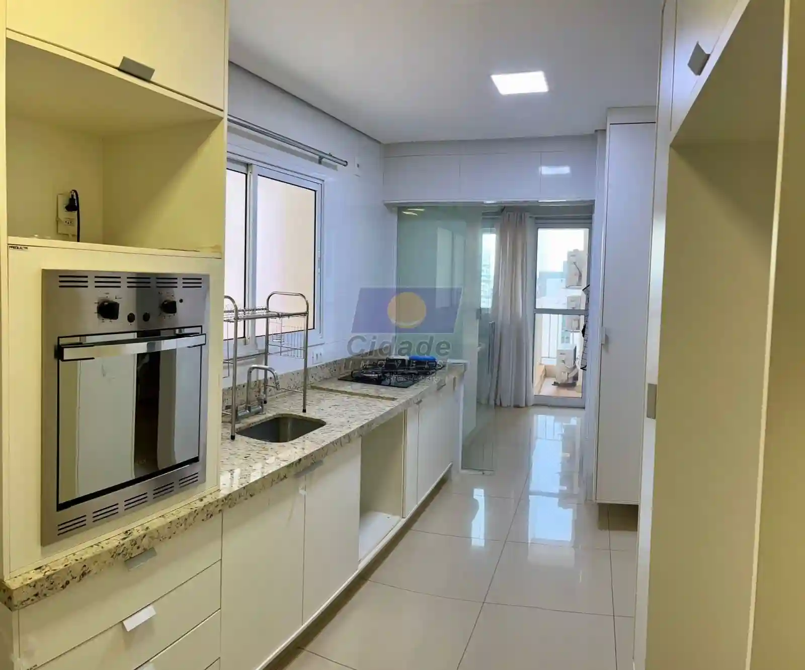 Apartamento com 3 quartos à venda, 130m² — foto 18 de 28