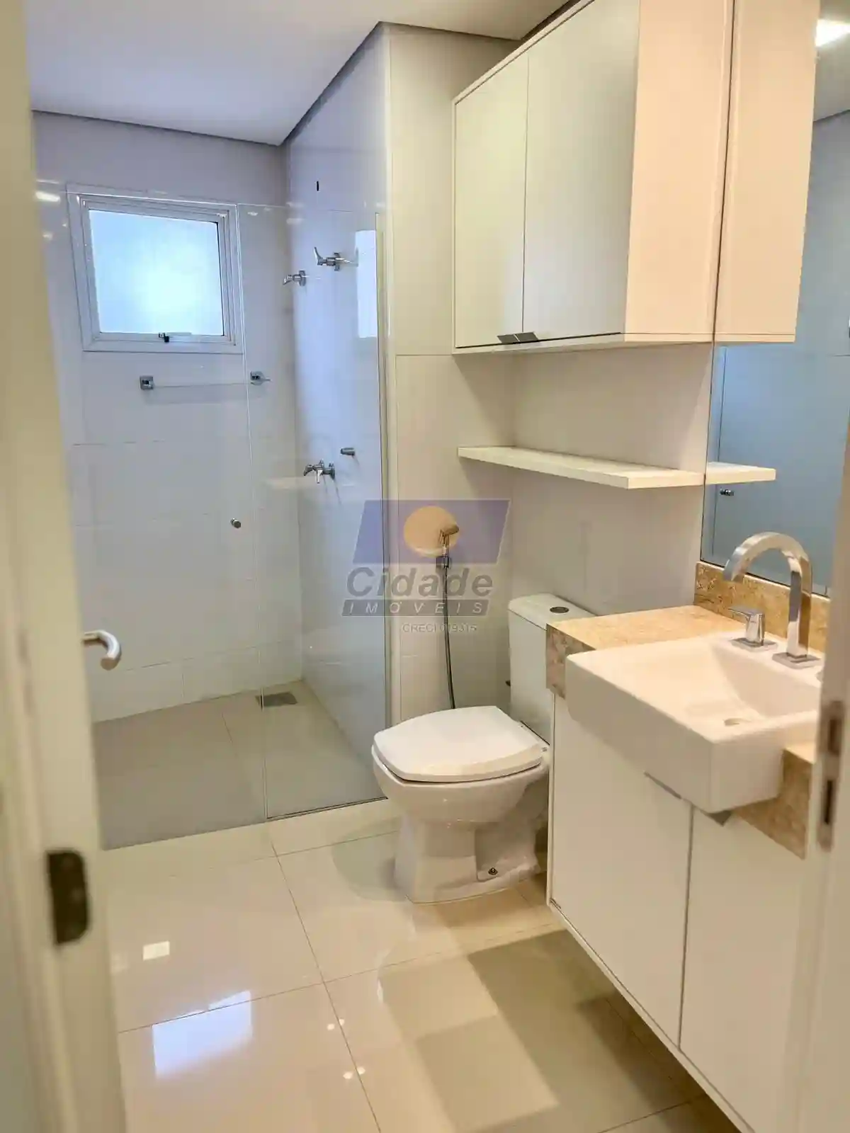 Apartamento com 3 quartos à venda, 130m² — foto 25 de 28