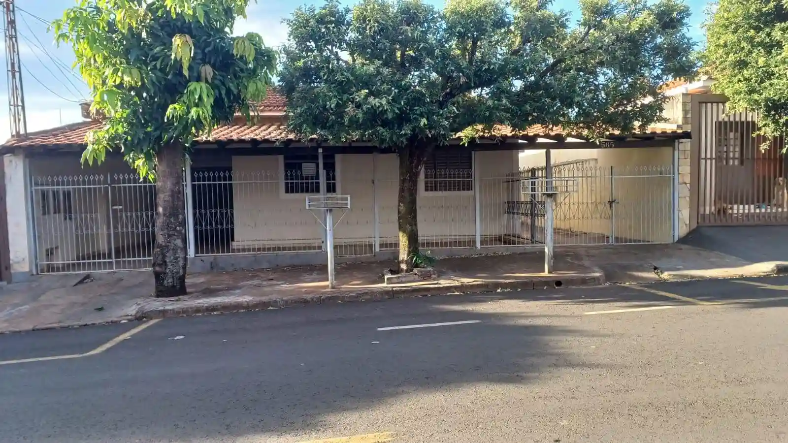 Casa  à venda, 360m² — foto 1 de 41