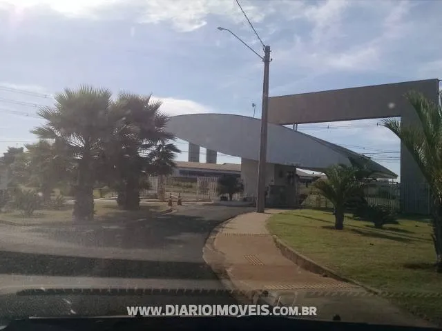 Casa de Condomínio à venda — foto 1 de 3