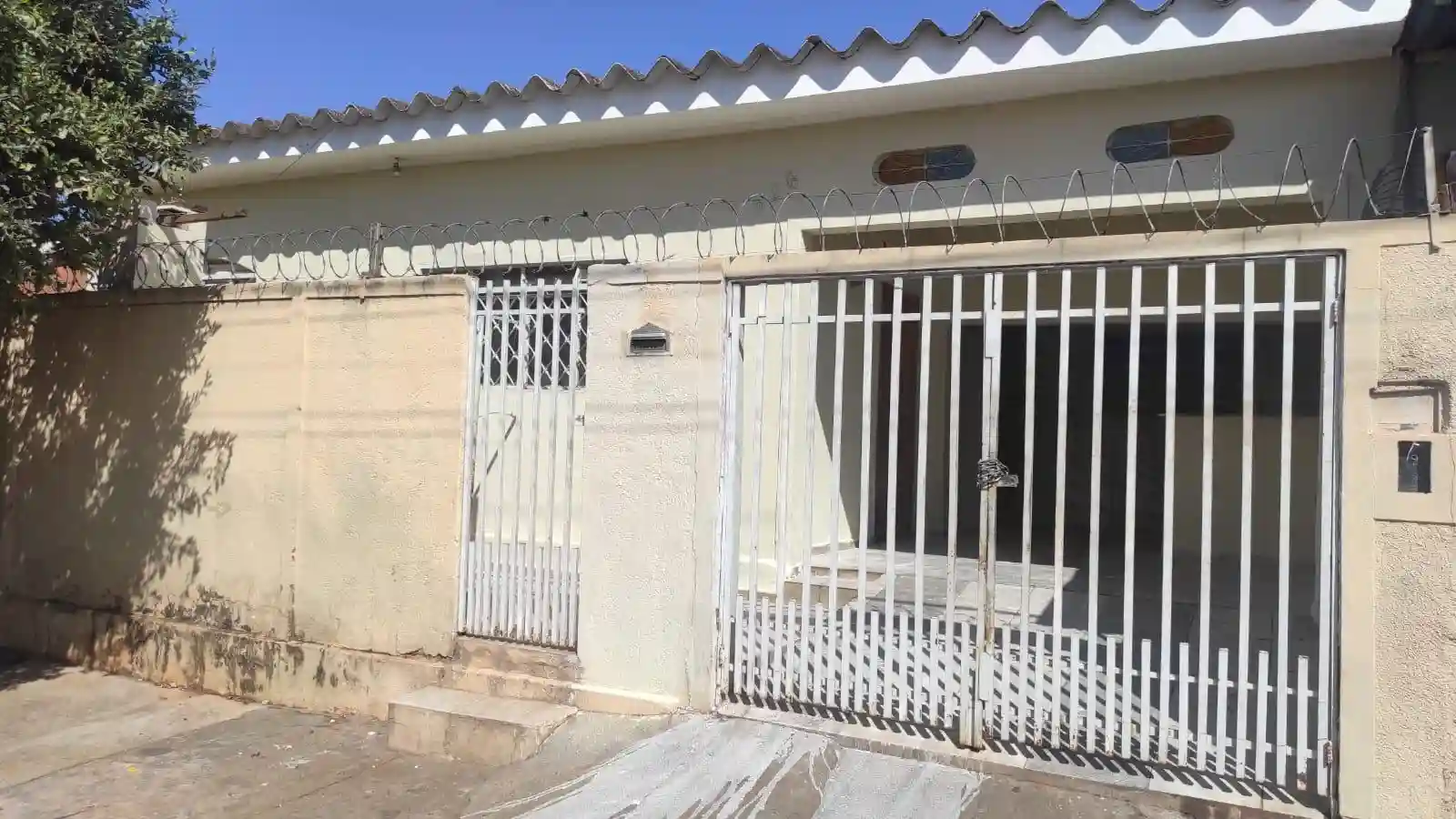 Casa com 3 quartos à venda, 110m² — foto 1 de 16