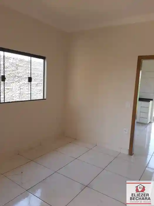Casa à venda — foto 9 de 11