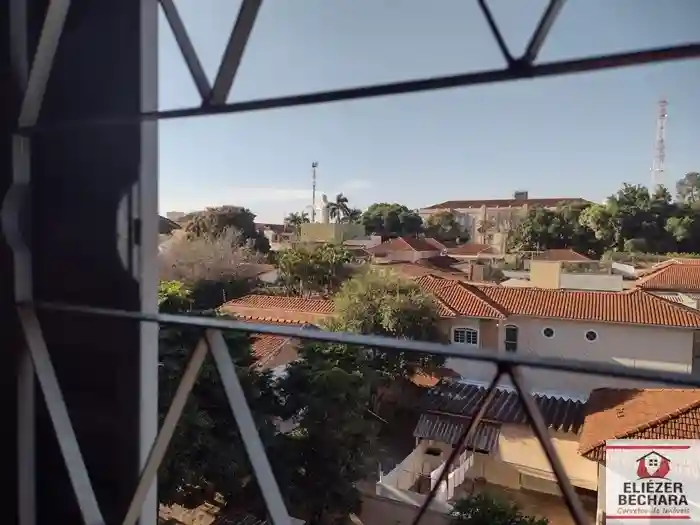Apartamento com 2 quartos à venda, 68m² — foto 3 de 9