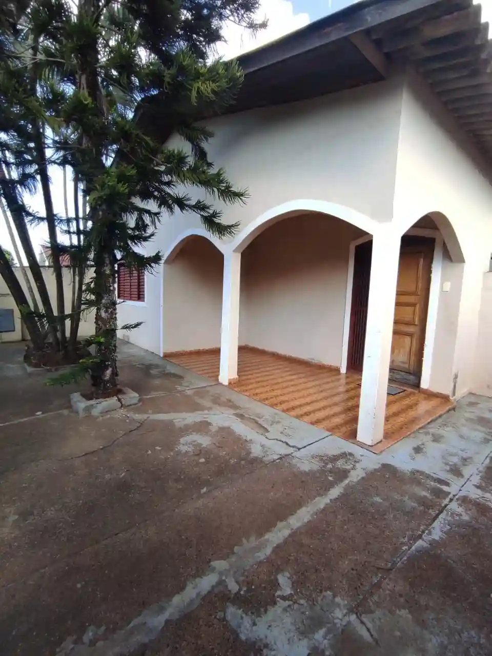 Casa com 3 quartos à venda, 146m² — foto 1 de 19