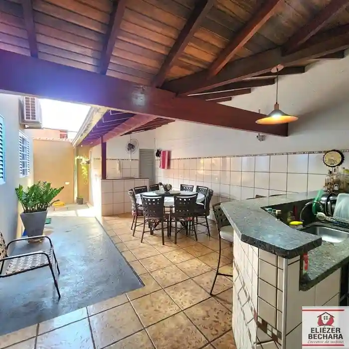 Casa com 3 quartos à venda, 150m² — foto 18 de 25