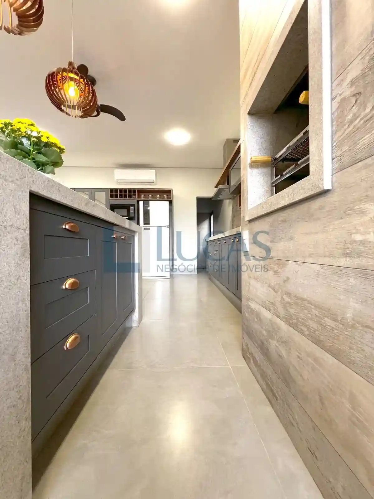 Casa de Condomínio com 3 quartos à venda, 224m² — foto 4 de 33