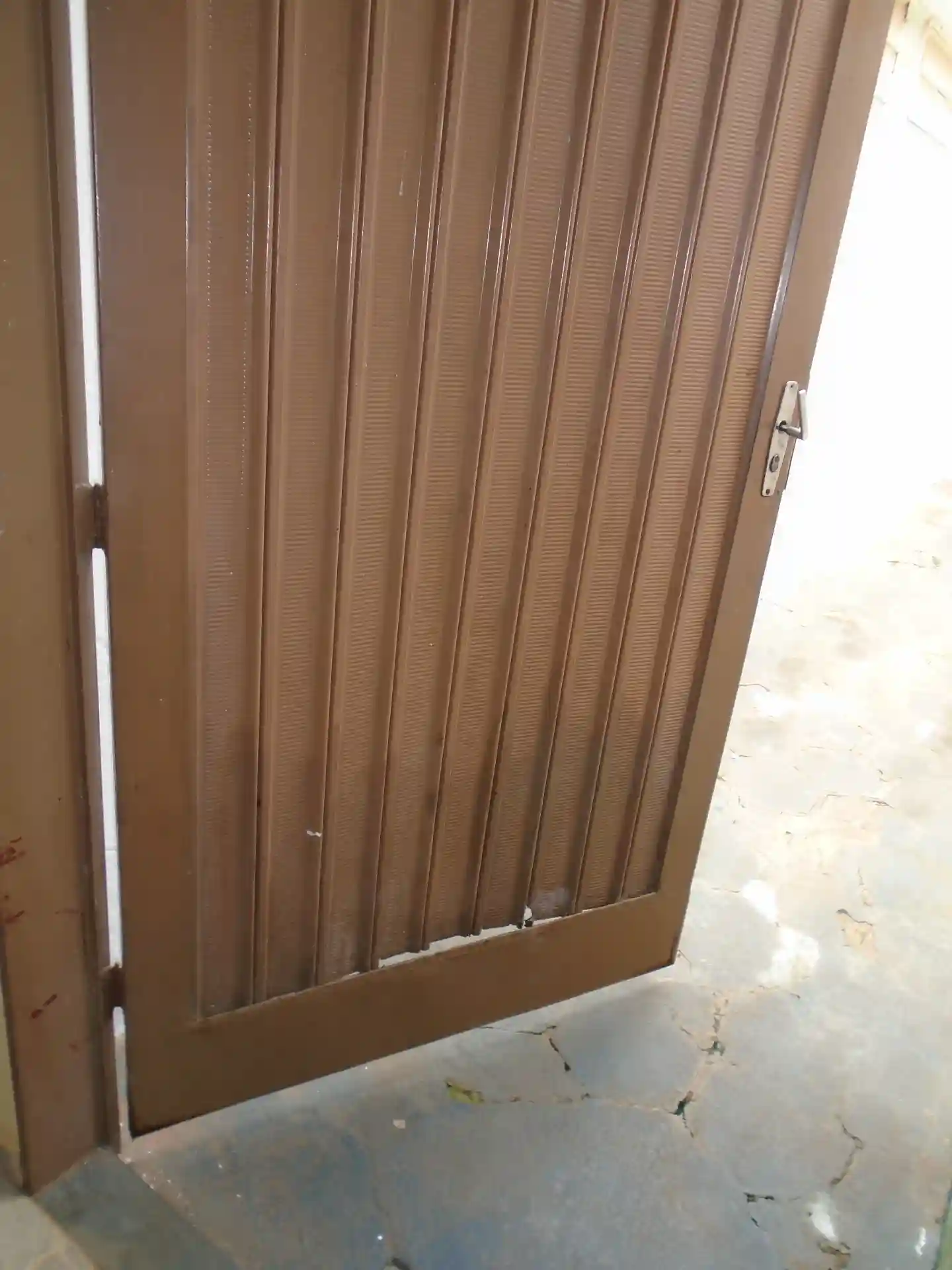 Casa com 2 quartos para aluguel, 50m² — foto 1 de 14