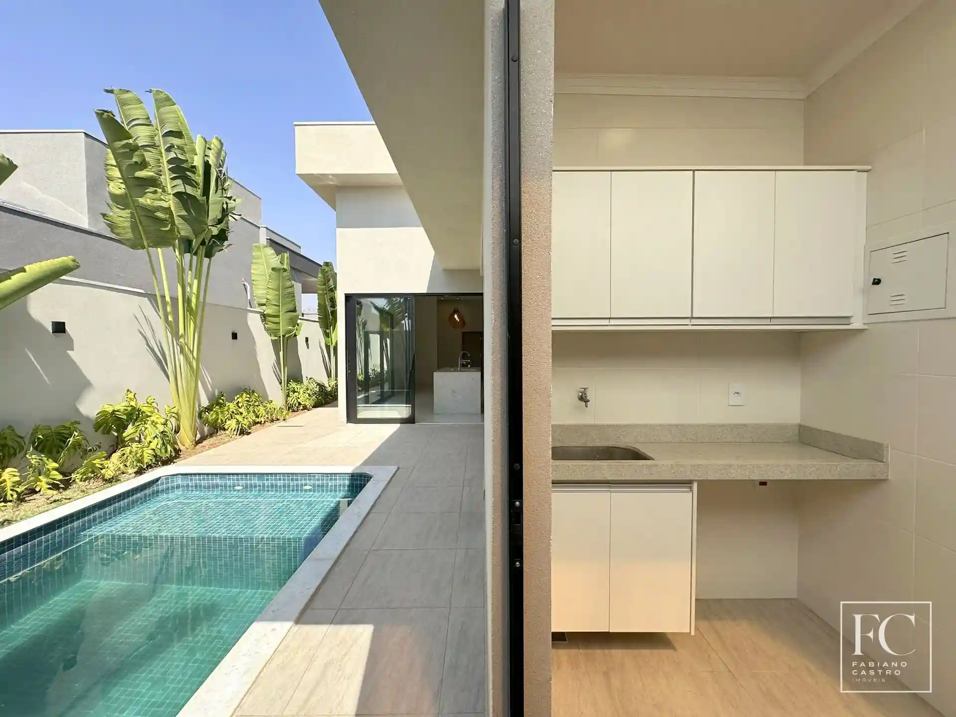 Casa de Condomínio com 3 quartos à venda, 170m² — foto 15 de 26