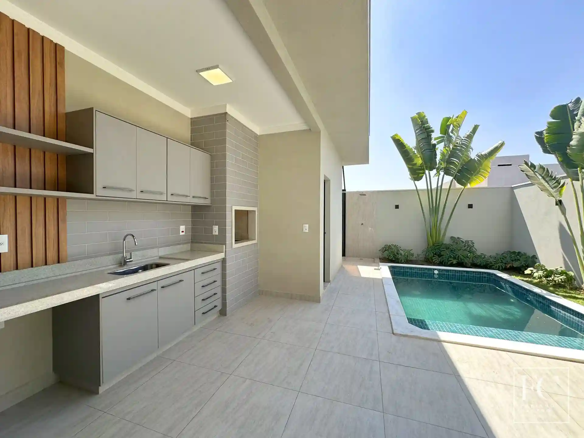 Casa de Condomínio com 3 quartos à venda, 170m² — foto 12 de 26