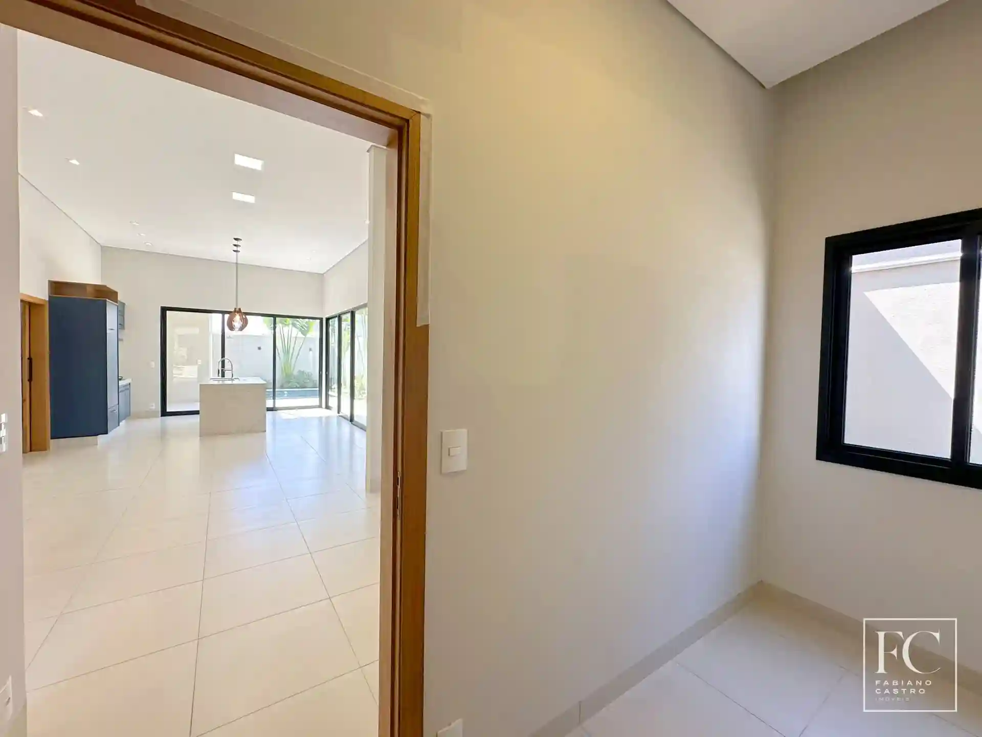 Casa de Condomínio com 3 quartos à venda, 170m² — foto 4 de 26