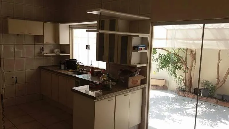 Casa à venda — foto 2 de 3