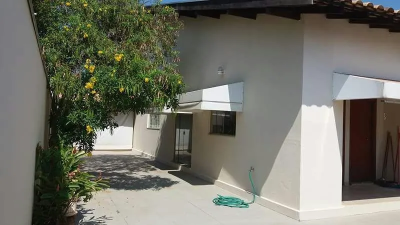 Casa à venda — foto 3 de 3