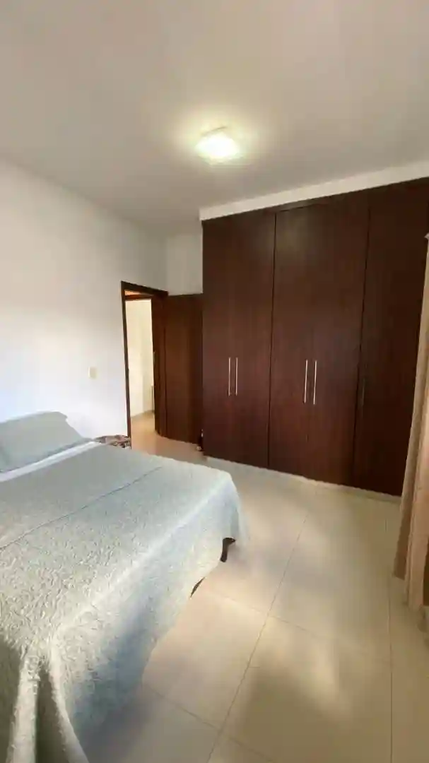 Casa de Condomínio com 4 quartos à venda, 300m² — foto 16 de 18